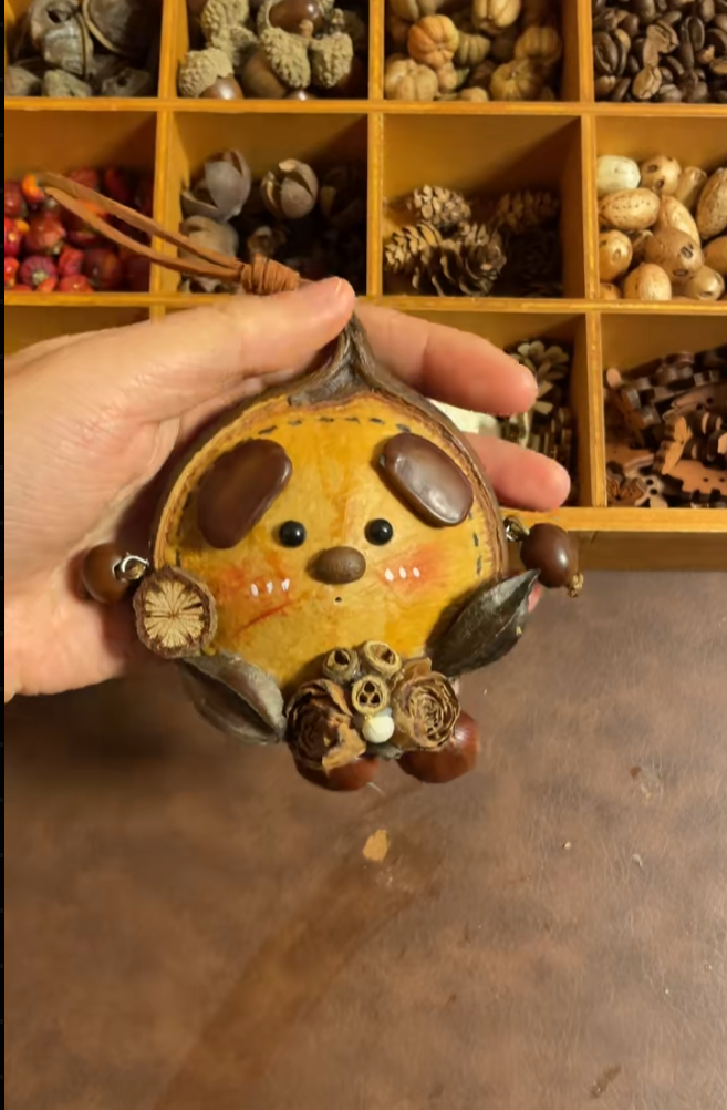 Two Sides Pip the Piggy