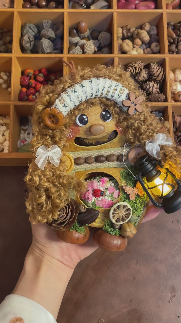 Two Sides Lumina the Hollow Keeper