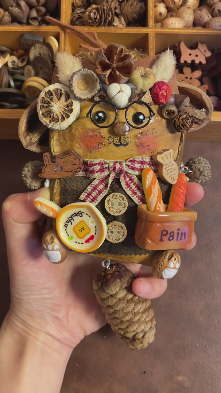 Two Sides Pip the Pod-Scout